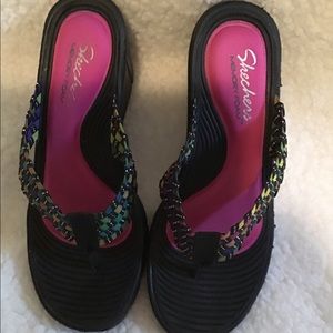 Skechers wedge flip flops multicolor